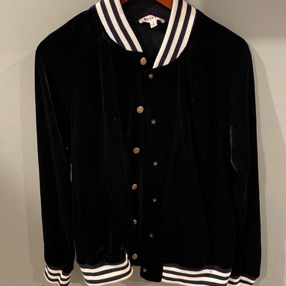Honey Punch Navy Blue Velvet Bomber Jacket 🌟